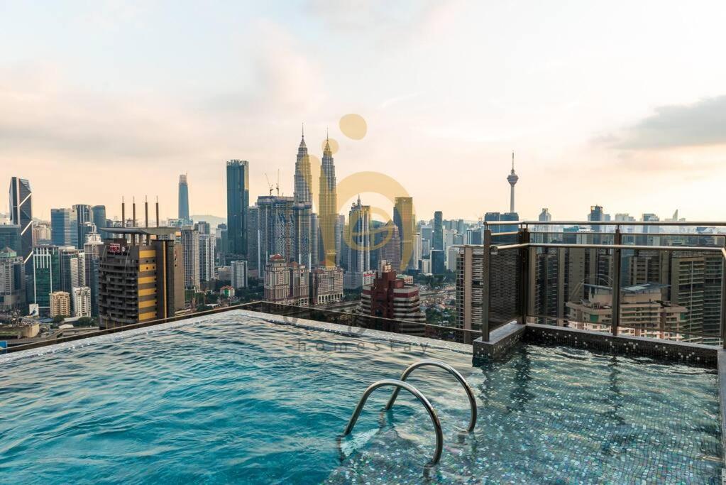 Expressionz#klcc#1br#skypool#new * Kuala Lumpur